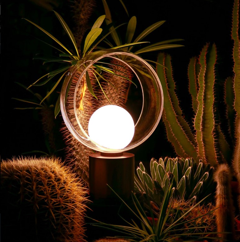 Vivida -Cosmit - Lampada da Tavolo
